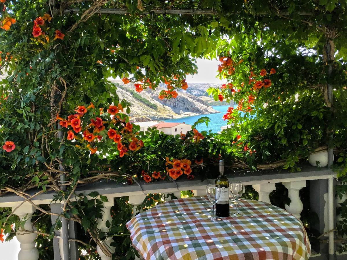 Apartment Coral Metajna Bagian luar foto