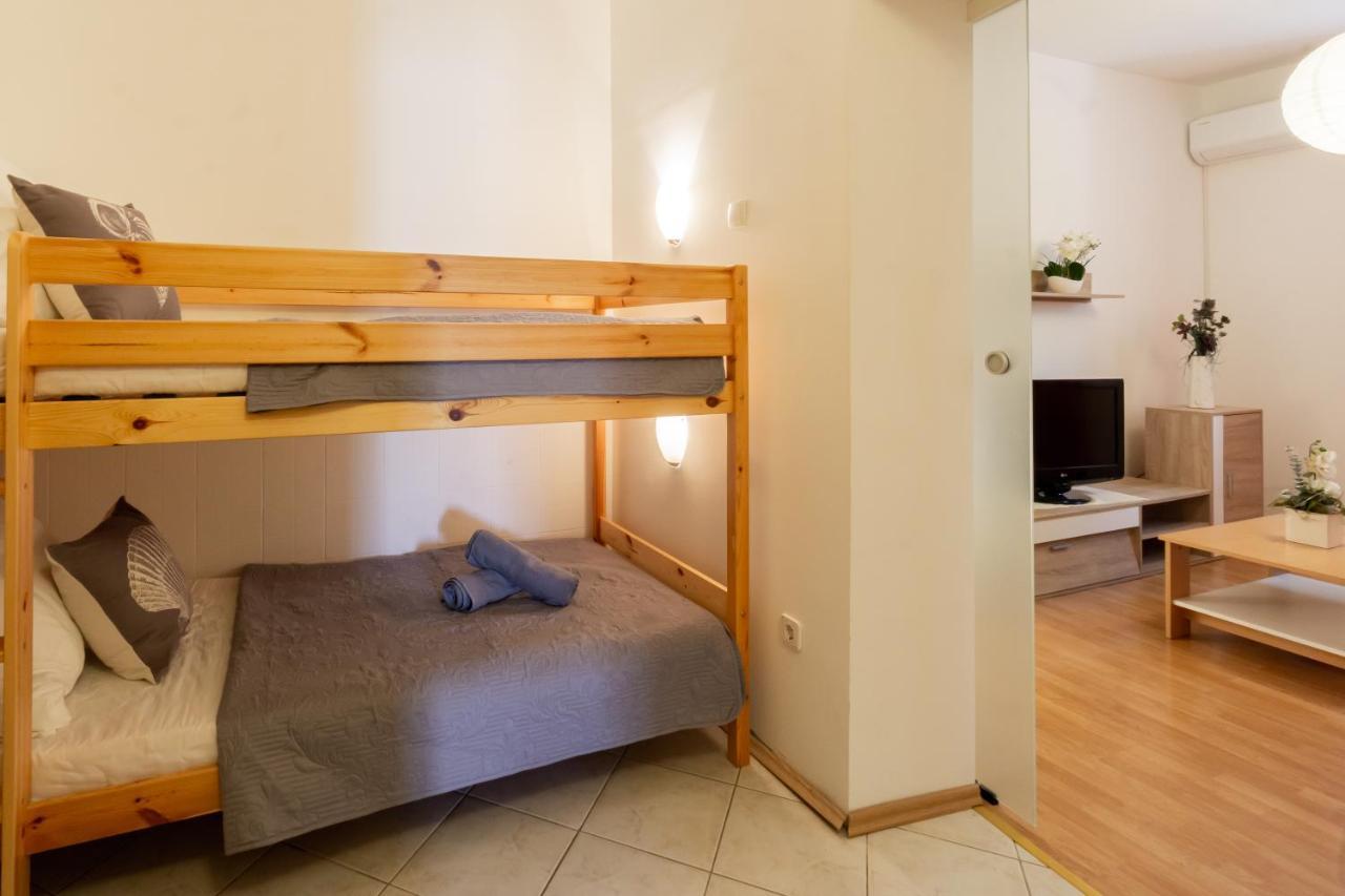 Apartment Coral Metajna Bagian luar foto